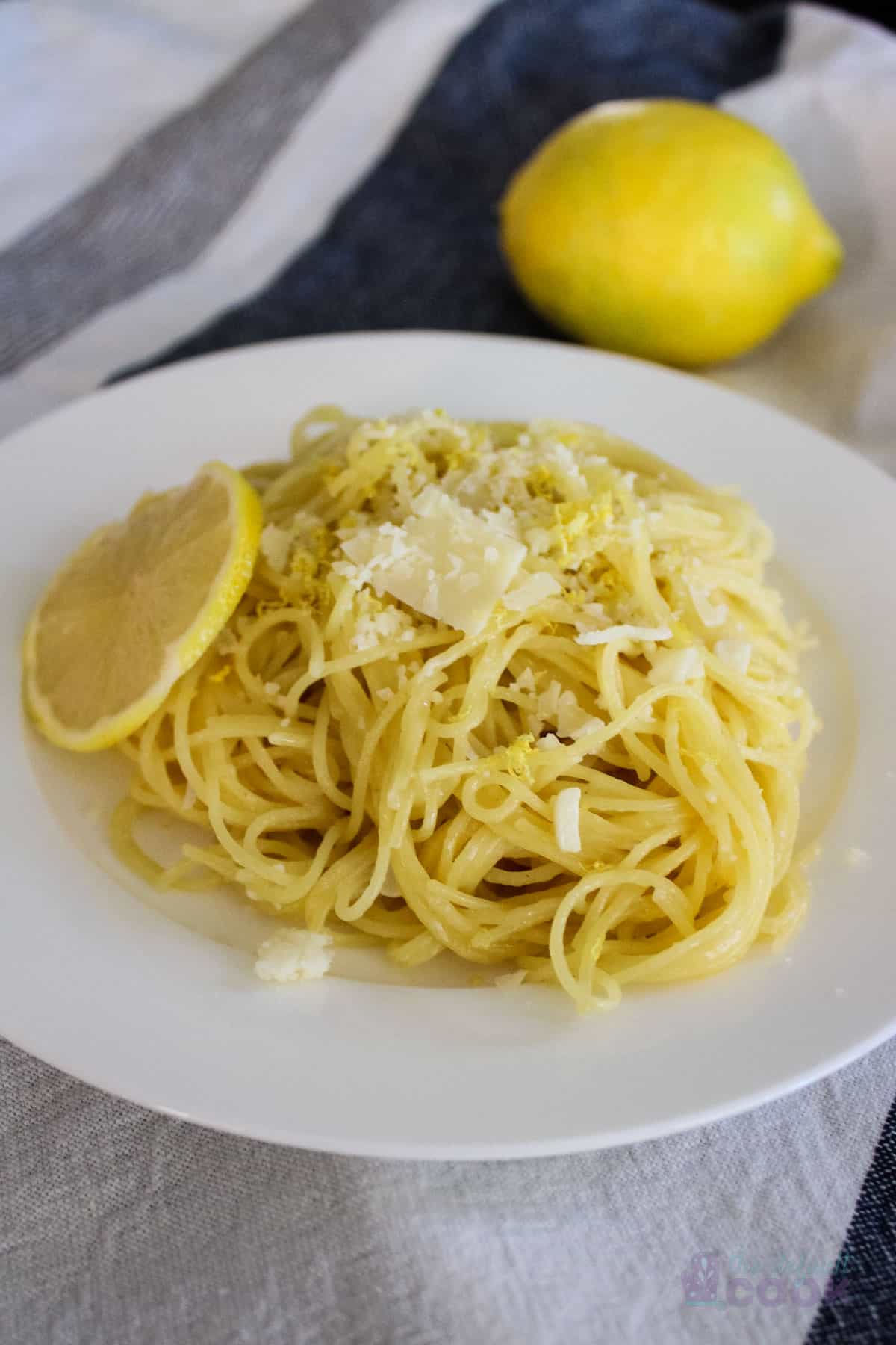 Lemon Pasta (“Pasta al Limone”) in Lemon Garlic Butter Sauce!